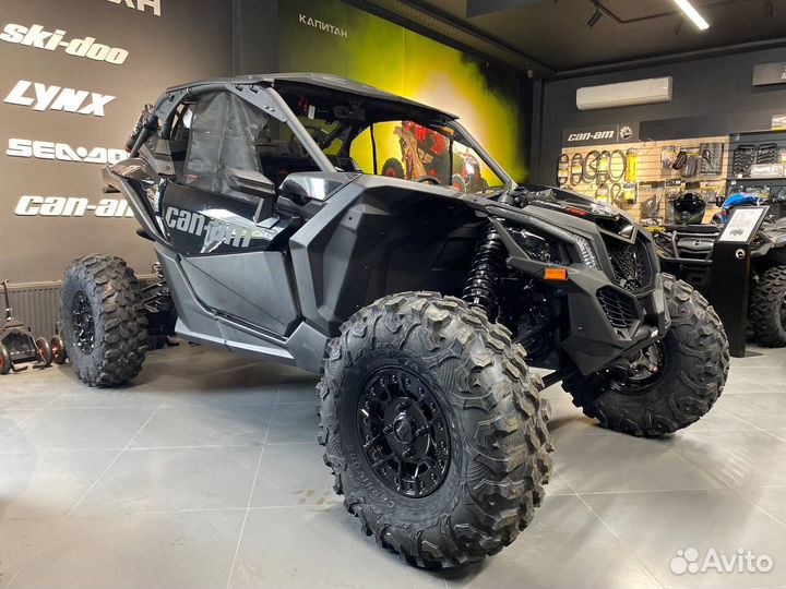 Мотовездеход BRP Maverick X RS Turbo RR Smart-Shox