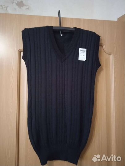 Мужской новый вязанный жилет р 46-48