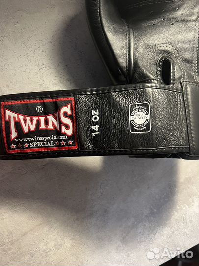Боксерские перчатки twins 14