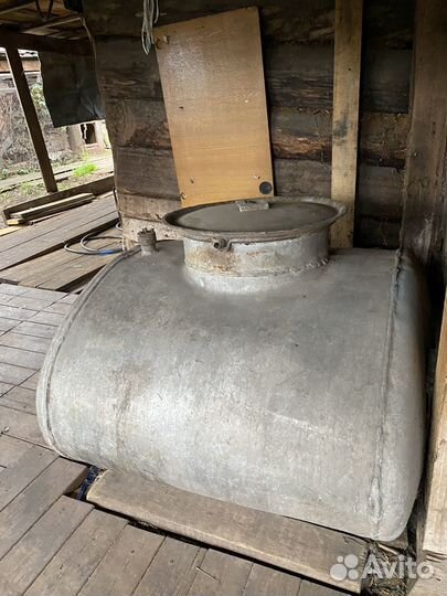 Емкость из пищевого алюминия