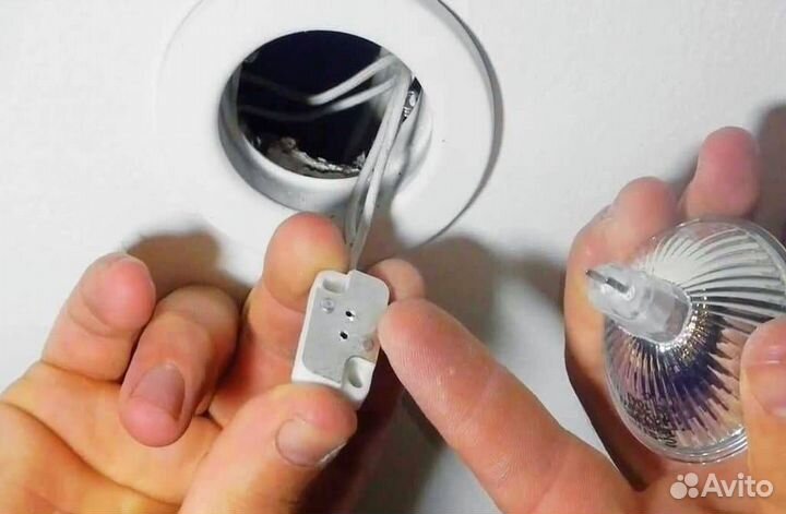 Замена лампочек в квартире