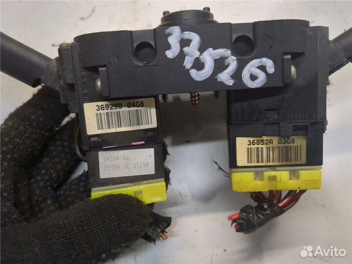 Переключатель поворотов и дворников Nissan Primera