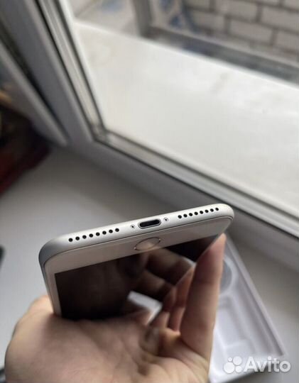 iPhone 8 Plus, 128 ГБ