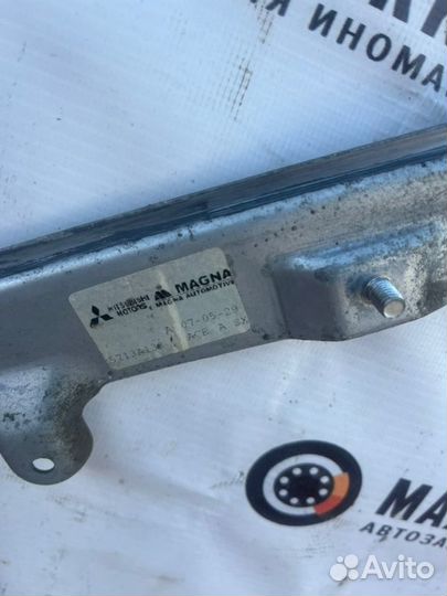 Стеклоподъемник перед. прав. Mitsubishi Colt 2007