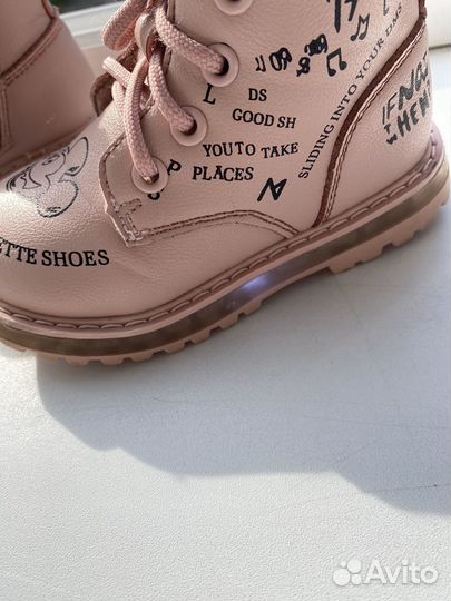 Ботинки для девочки осенние 24 р