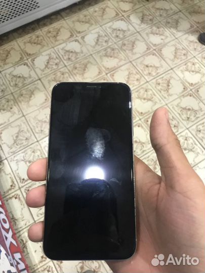iPhone X, 64 ГБ