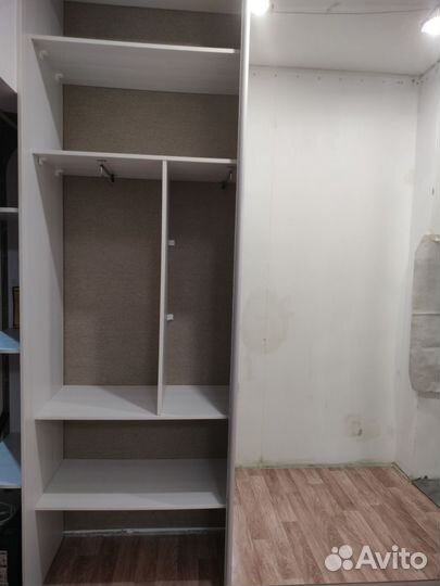 Дверь зеркальная купе