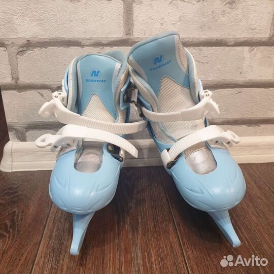 Коньки хоккейные детские