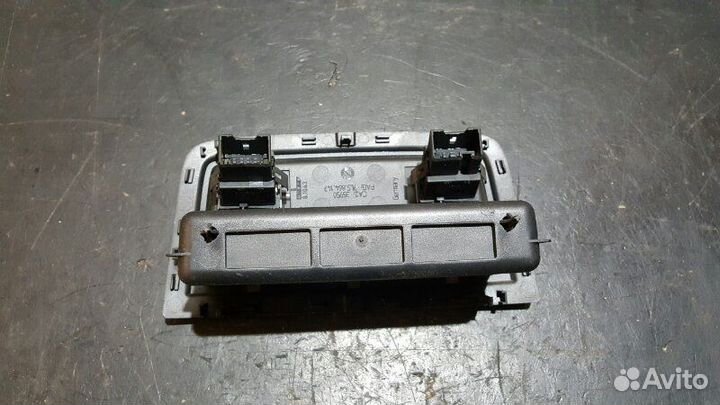 Задний ящик с кнопками Porsche Cayenne 955 M48.50