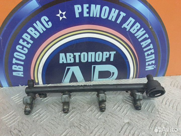 Топливная рампа с форсунками Renault Megane K4M