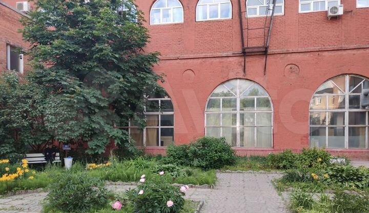 Нежилое здание(производственное)