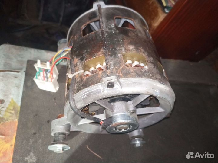 Электродвигатель со стиральной машины 220