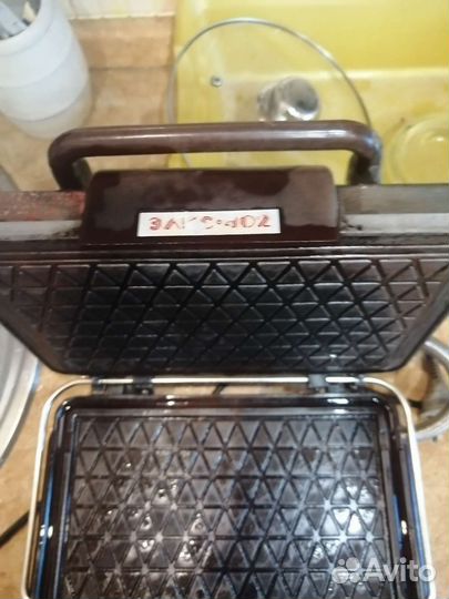 Электрическая вафельница бу СССР