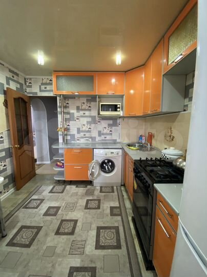 2-к. квартира, 60 м², 1/5 эт.