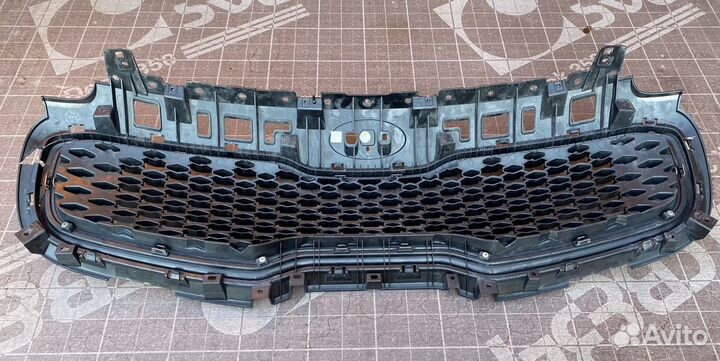 Решетка радиатора kia sportage 4