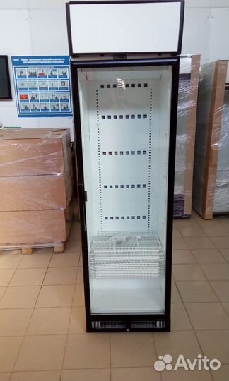 Холодильный шкаф б/у