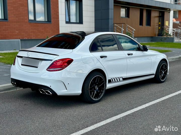 Прокат / аренда Mercedes-Benz C63 AMG