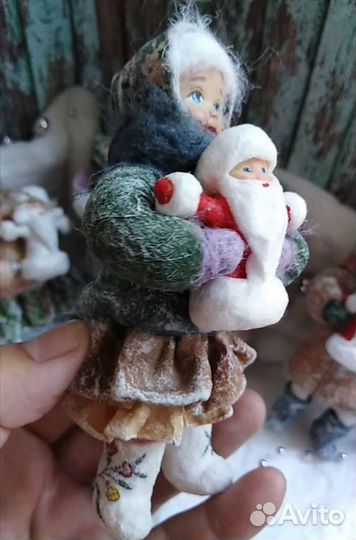 Ватные игрушки Девочка с Дедом Морозом
