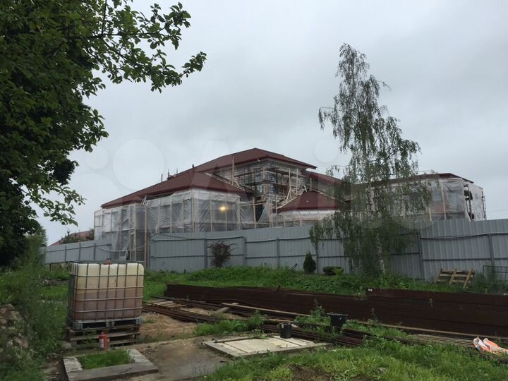 Дом 600 м² на участке 35 сот.