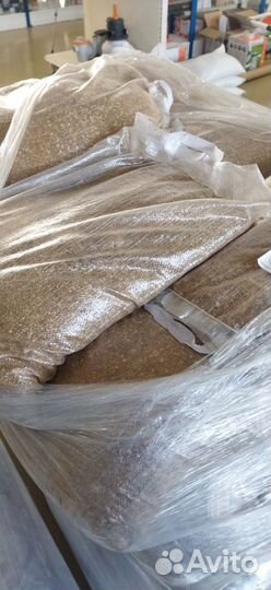 Комбикорм для птиц и животных 