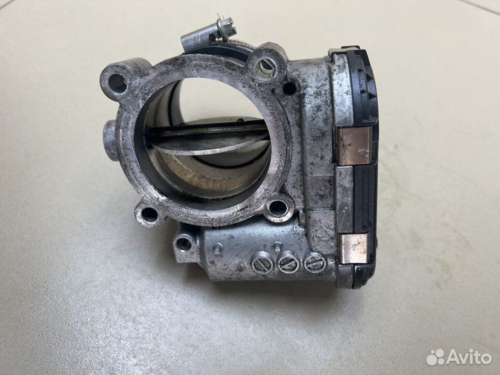 Дроссельная заслонка Mercedes A1110980109