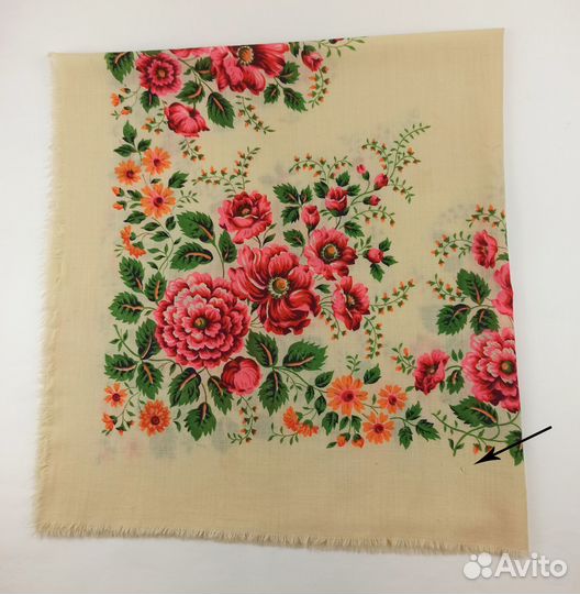 Павлопосадский платок винтаж СССР светлый фон