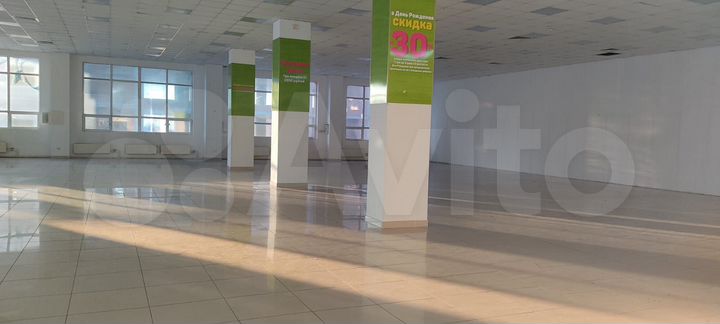 Торговая площадь, 647 м²