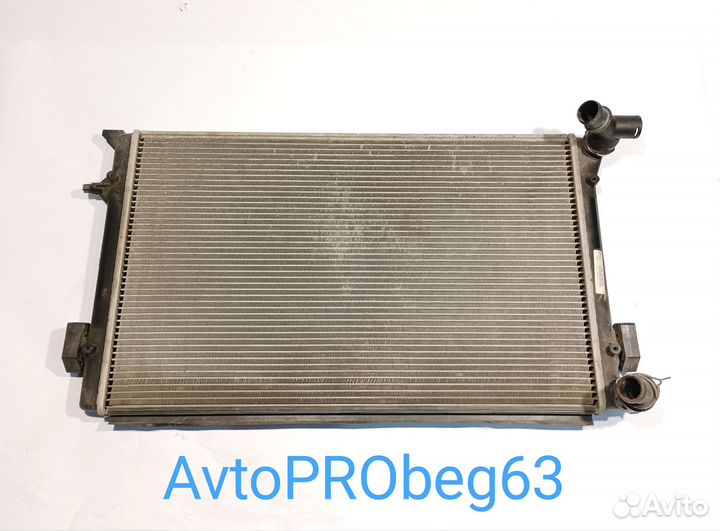 Радиатор охлаждения двс на Skoda Octavia A5