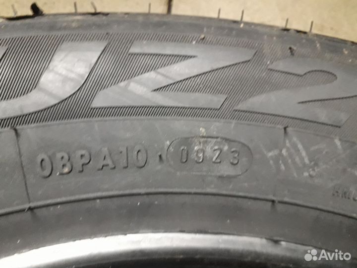 Bars UZ200 195/60 R15