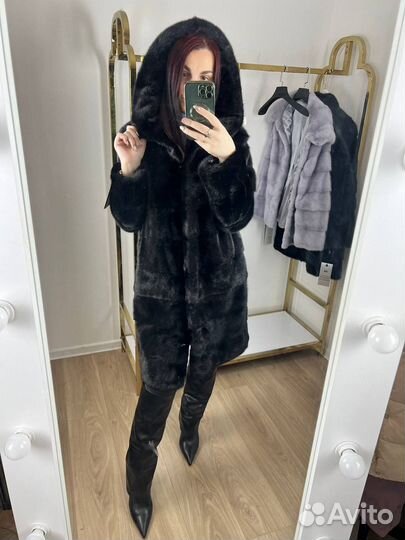 Шуба норковая с капюшоном новая