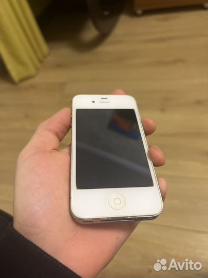 iPhone 4S, 8 ГБ