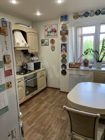 3-к. квартира, 102 м², 5/10 эт.