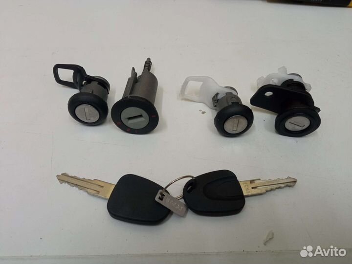 Комплект личинок замка для daewoo nexia