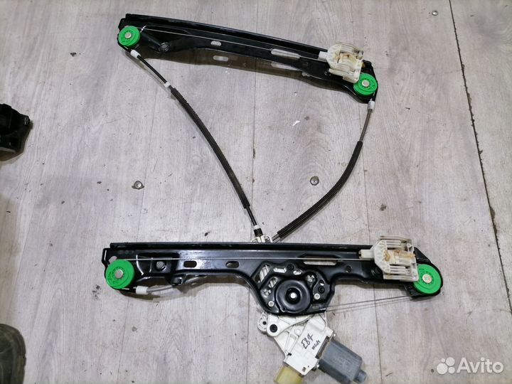 Стеклоподъемник передний левый BMW 1 E87