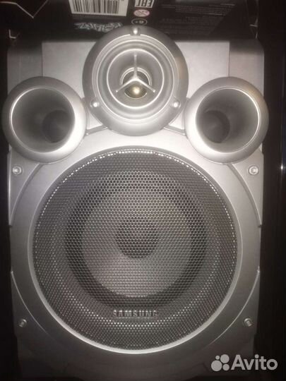 Музыкальный центр