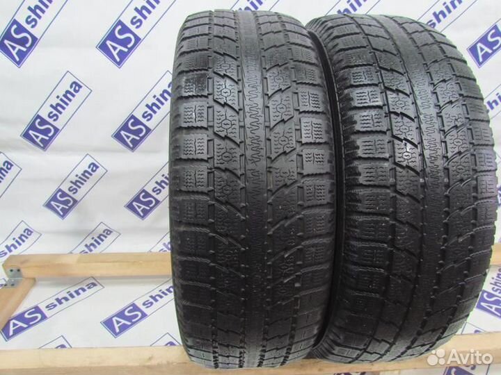 Toyo Observe GSi-5 225/55 R19 92N