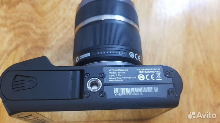 Беззеркальная цифровая камера Xiaomi YI M1