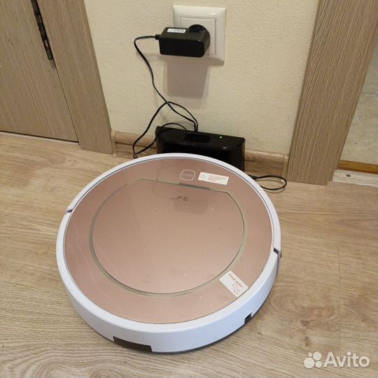 Робот пылесос ilife v7s plus