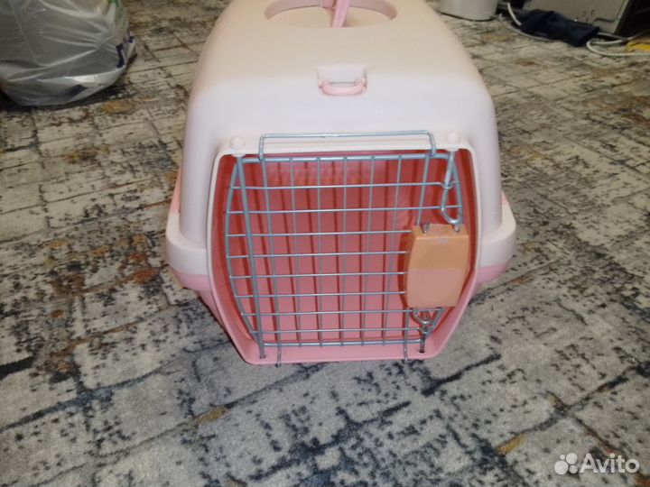 Переноска для кошек и собак с замком 47,5*28,5*28