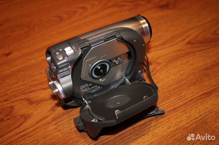 Видеокамера Panasonic VDR-D160