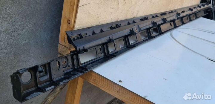 Каркас накладки порога левый Mercedes GLE292