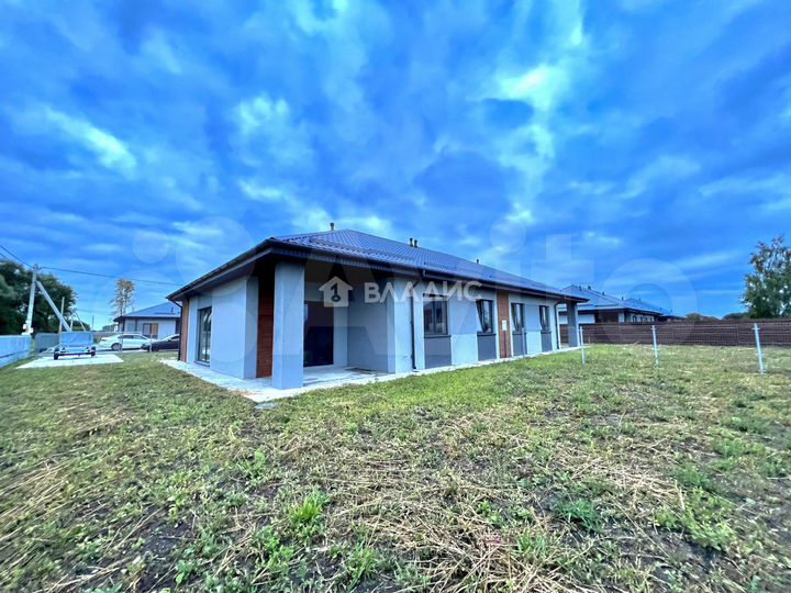 Таунхаус 110 м² на участке 6 сот.