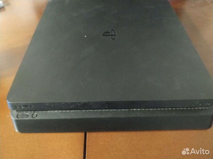 Sony PlayStation 4 slim (не работает дисковод)
