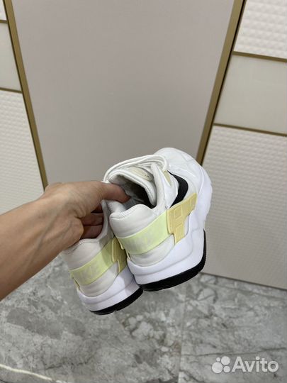 Кроссовки nike женские