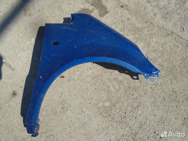 Крыло мерседес А-160 переднее правое