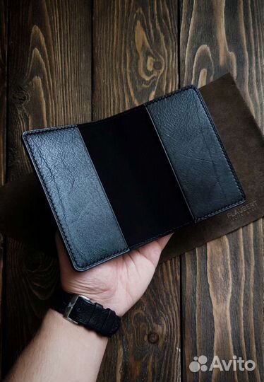 Обложка на паспорт со вставкой из карбона