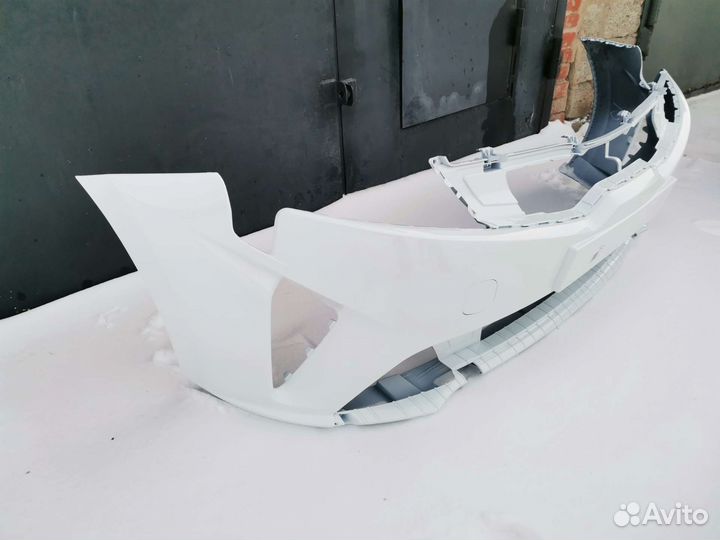 Передний бампер kia rio 4 белый 2020-2022 год