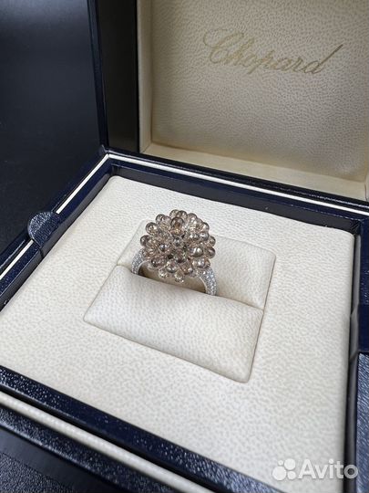 Кольцо Chopard Copacabana Brown Briolette Diamonds