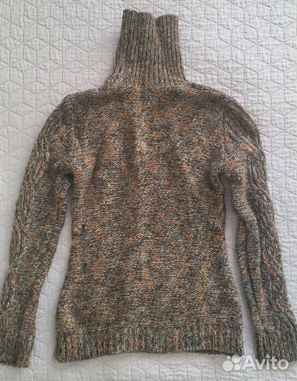 Свитер женский