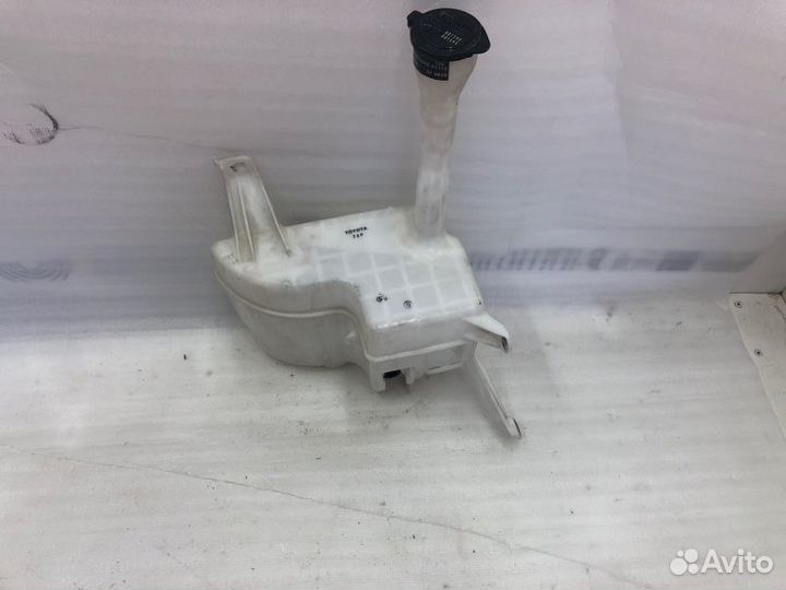 Бачок омывателя Toyota Camry V50/V55 2011- 2018